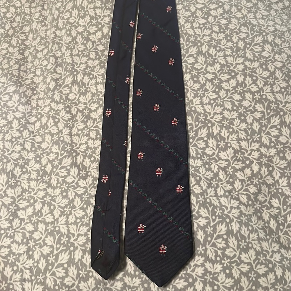 Brooks Brothers tie made in USA